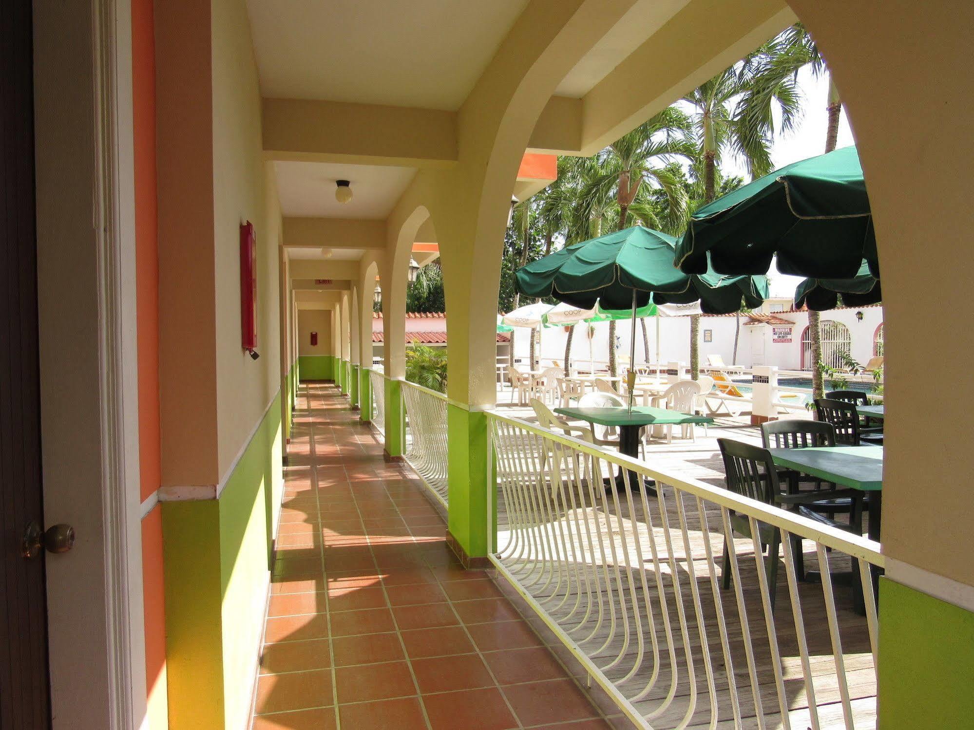Hotel Perichi's Cabo Rojo Exterior foto
